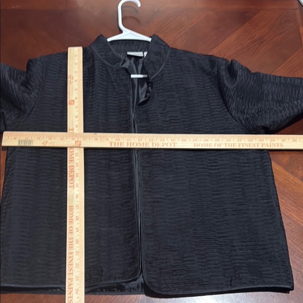 Chico's Black Blazer 💯 SILK textured evening jacket lightweight - Picture 6 of 7